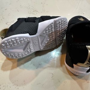 Nike Huarache Extreme Sneaker - 5T